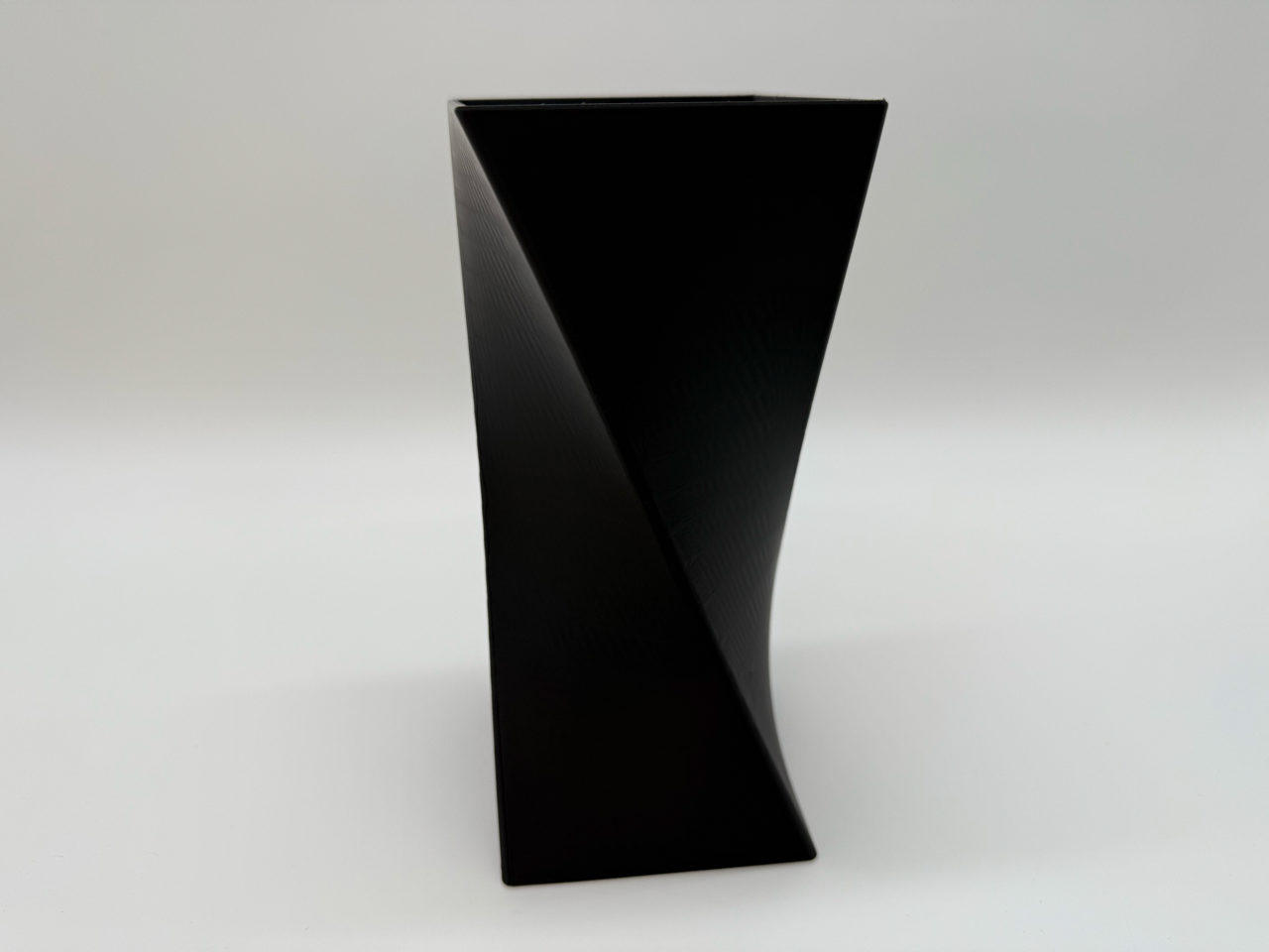 Premium Geometric Design Vase - Square and Twisted - Minimalist 3D Flower Pot